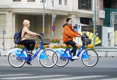 Bringing public bicycles into tours of Ho Chi Minh City