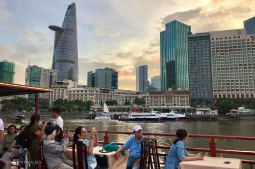 3 relaxing experiences on Saigon River