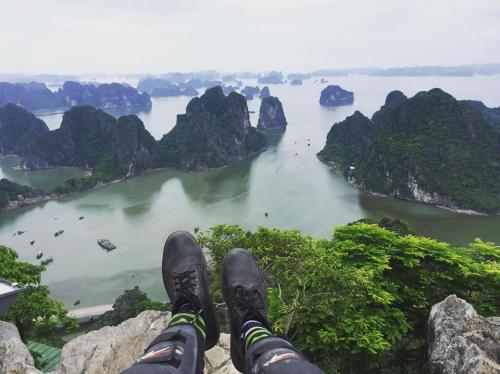 Vietnam tours: discover Halong bay by your own way