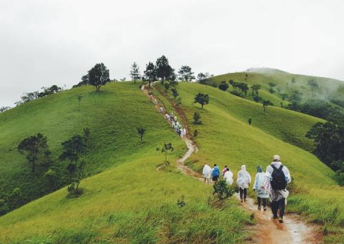 Trekking experience for people with weak physical strength