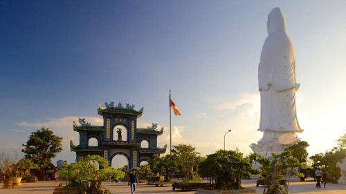 Need a fresh space for the weekends? Check-in now 4 pristine tourist spots in Da Nang only!