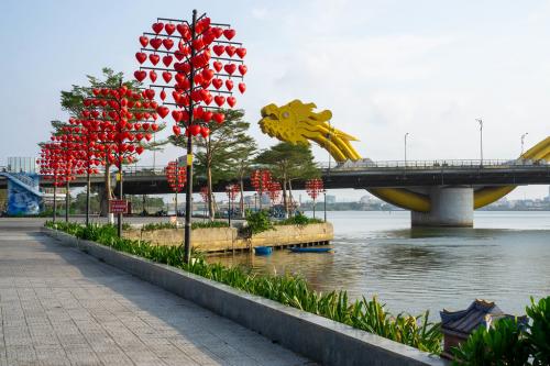Why is it said that the Han River is the pride of the people of Da Nang?