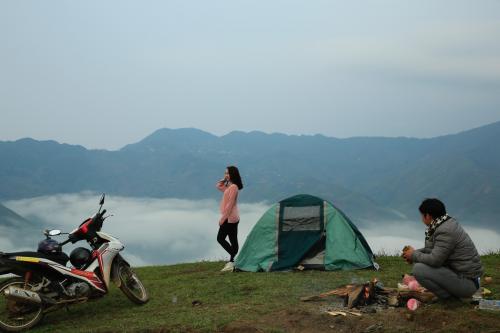 Preparing for a motorbike trip in Vietnam