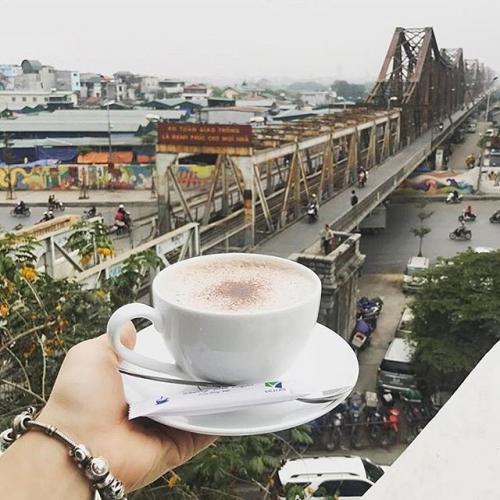 VIETNAMESE COFFEE: DRINK AS A LOCAL