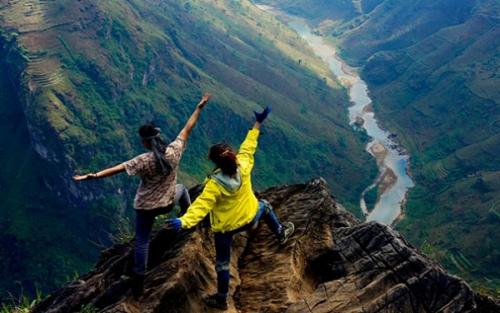 Ma Pi Leng conquered by motorcycle