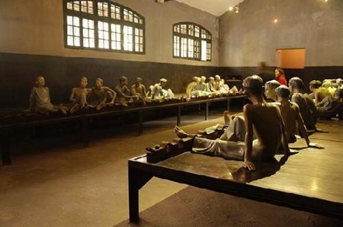 Indispensible destinations in your Hanoi tours
