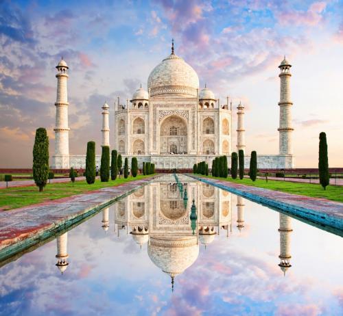 Where an Indian King show the love to his wife - Taj Mahal