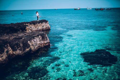 Vietnam holiday for couples: Wedding photo trip, why not?