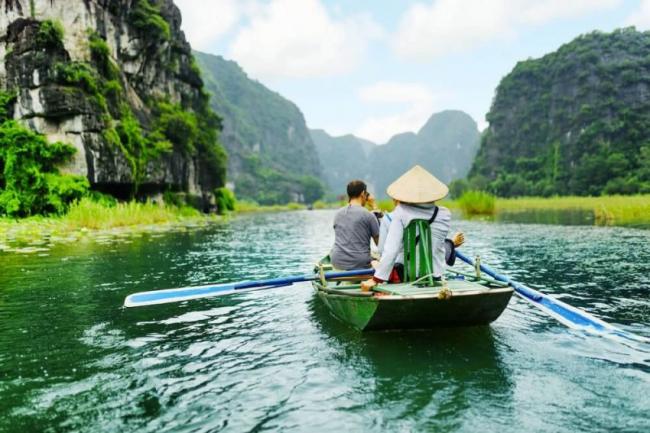 HANOI -  NINH BINH - HALONG BAY ON CRUISE